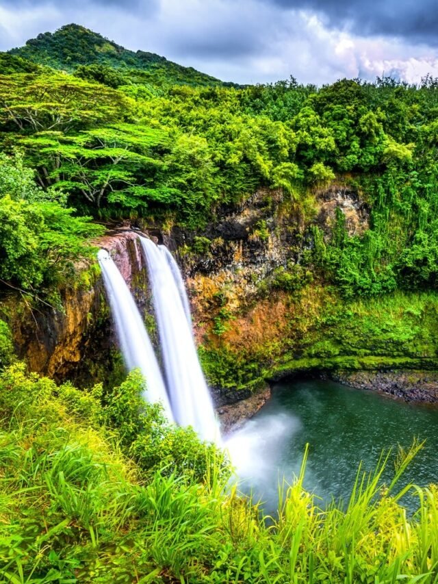 Discover The 10 Must-See Waterfalls in Hawaii - Ruposhi Bangla